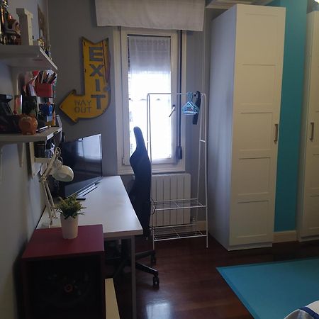 Nuestro Refugio - Casco Viejo Con Wifi Y Parking Gratuito- Apartment Bilbao Luaran gambar